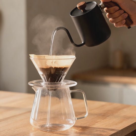 Pour-over with the Soplira gooseneck kettle